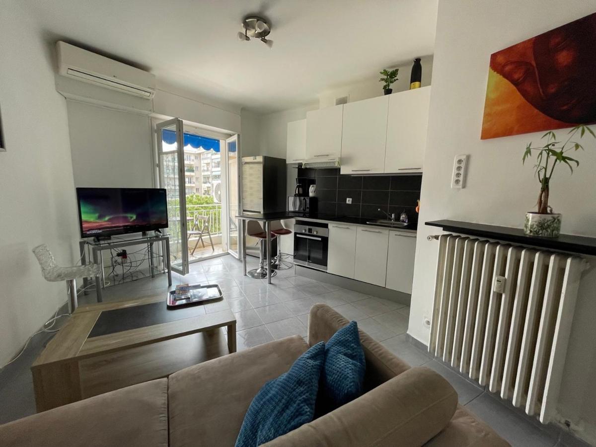 Nice Appartement Avenue Des Fleurs Exterior photo